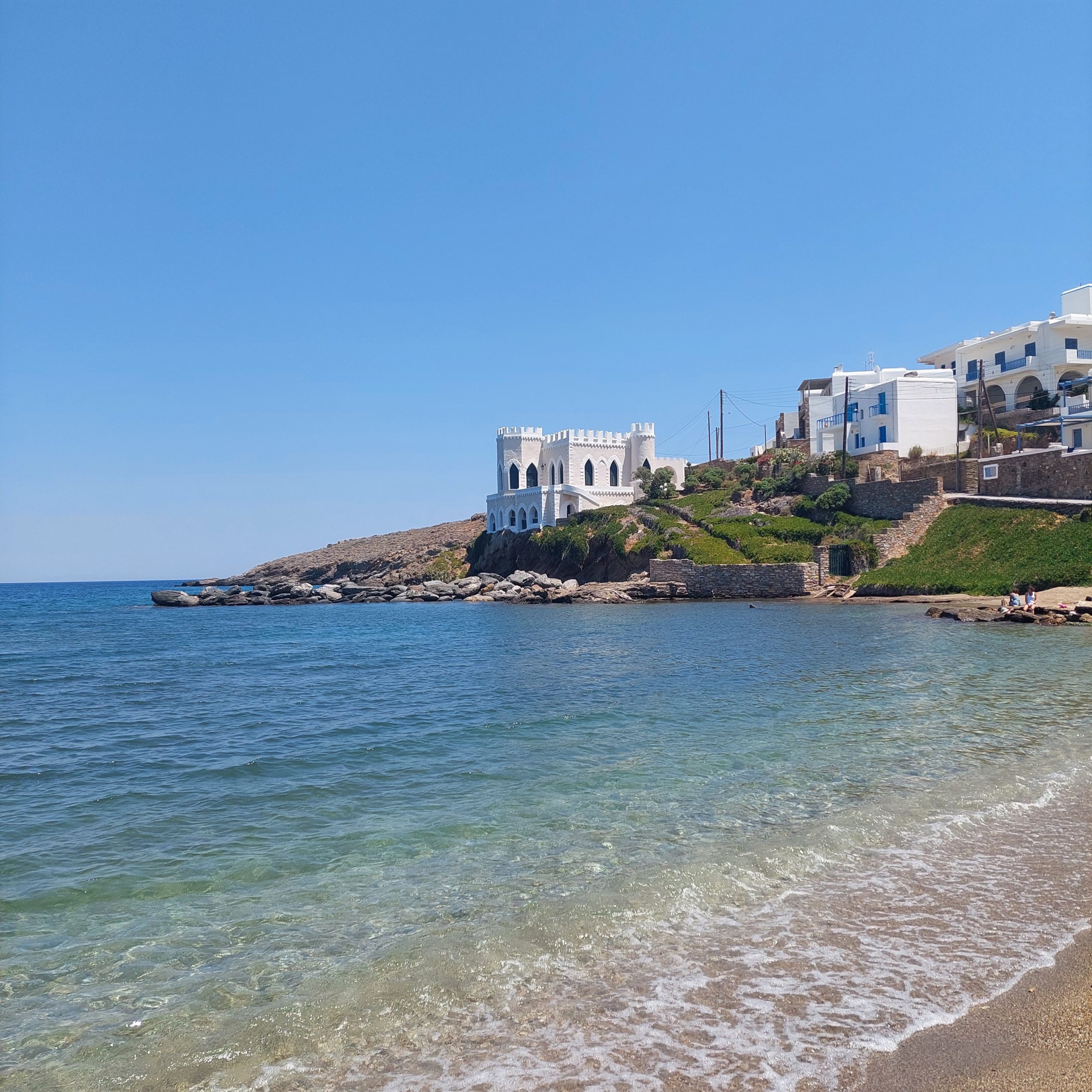 Loutra Beach is one of the most royal Kythnos Beaches. Delve in the thermal pools to relax.